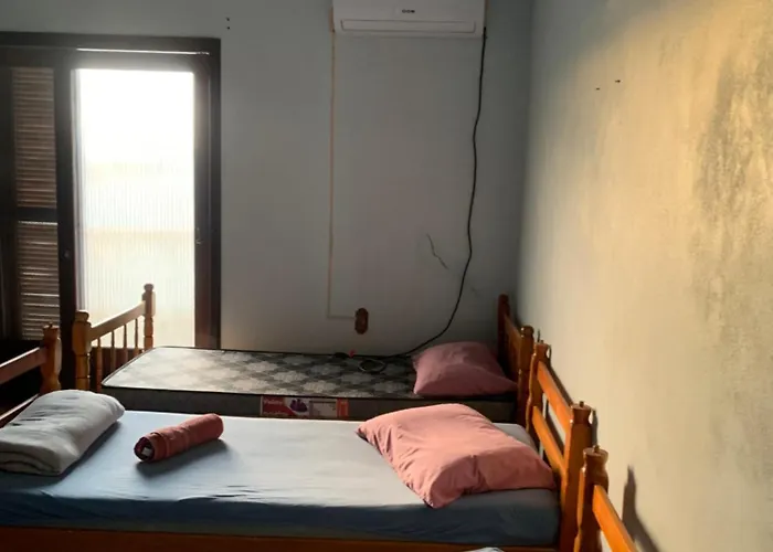 Hostel 858