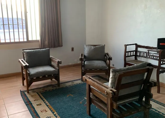 Hostel 858